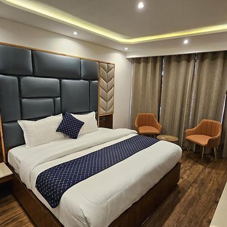 Mountain Zest- Simla Royale Near Mall Road Free Pickup From Railway Station Simla ภายนอก รูปภาพ
