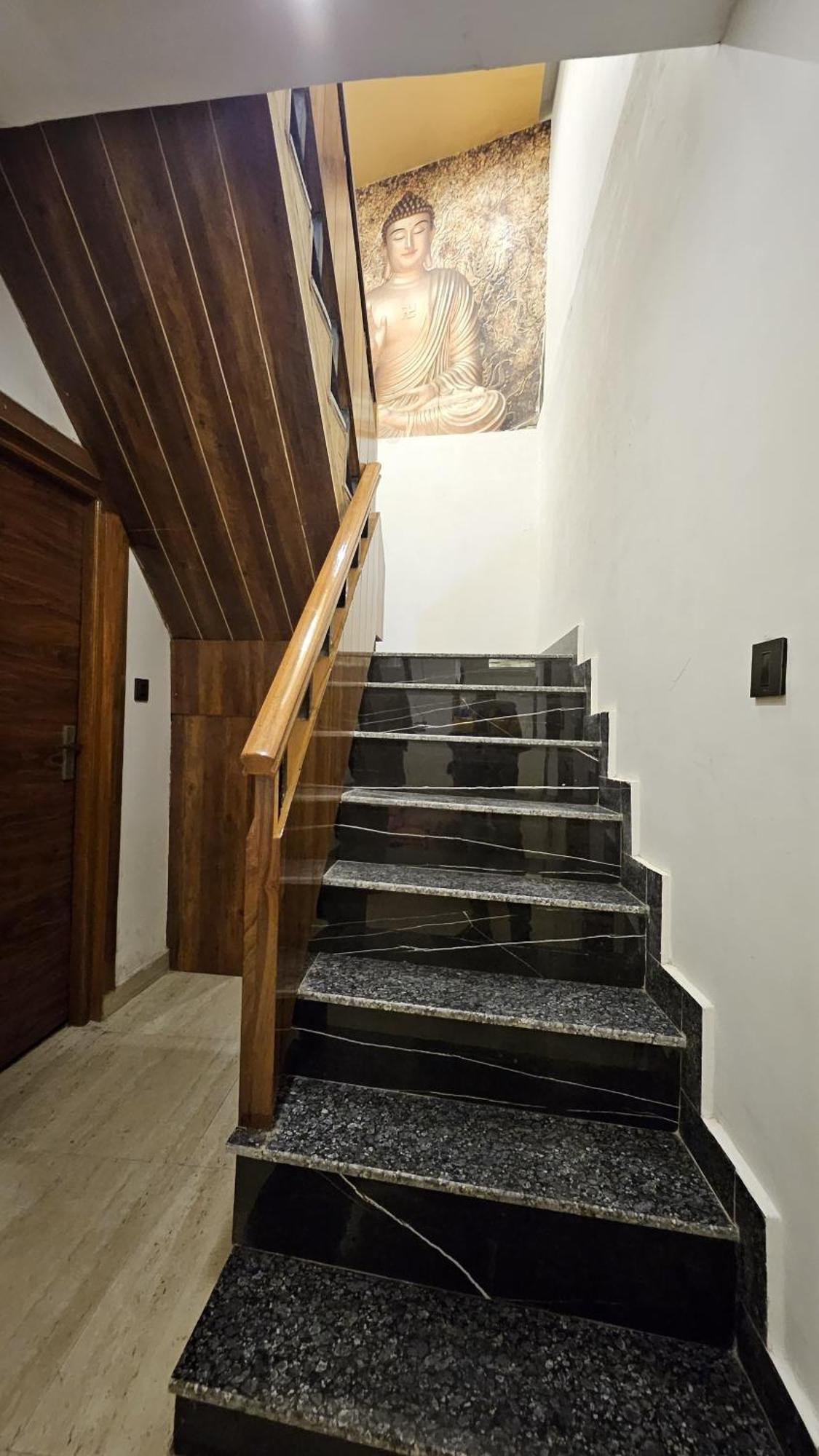 Mountain Zest- Simla Royale Near Mall Road Free Pickup From Railway Station Simla ภายนอก รูปภาพ