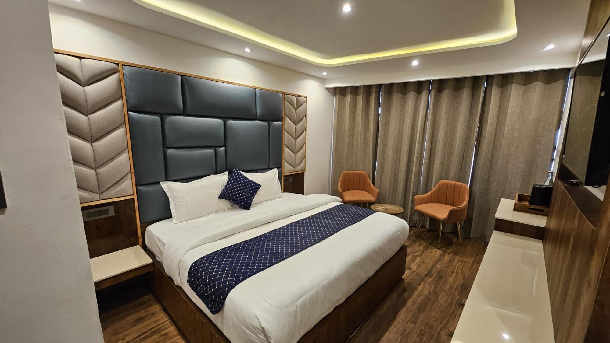 Mountain Zest- Simla Royale Near Mall Road Free Pickup From Railway Station Simla ภายนอก รูปภาพ