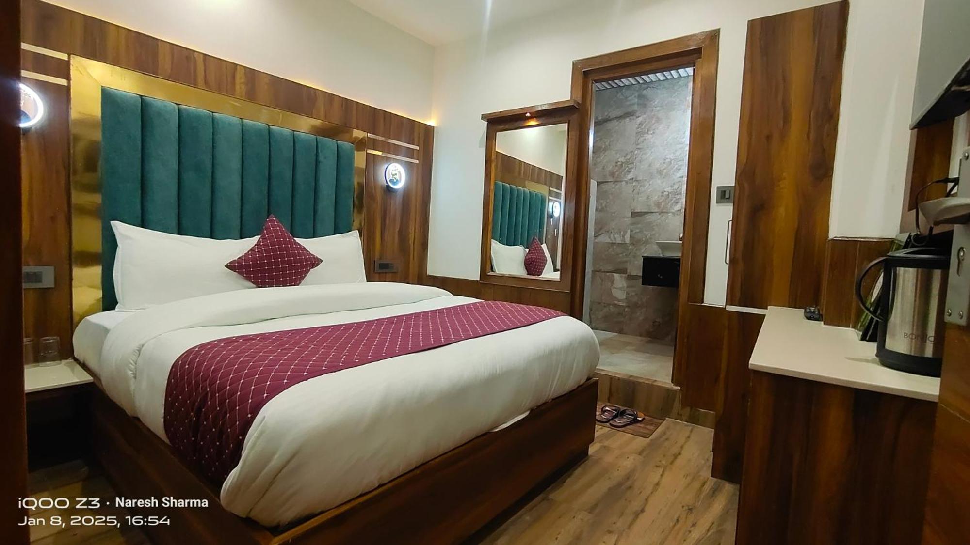 Mountain Zest- Simla Royale Near Mall Road Free Pickup From Railway Station Simla ภายนอก รูปภาพ