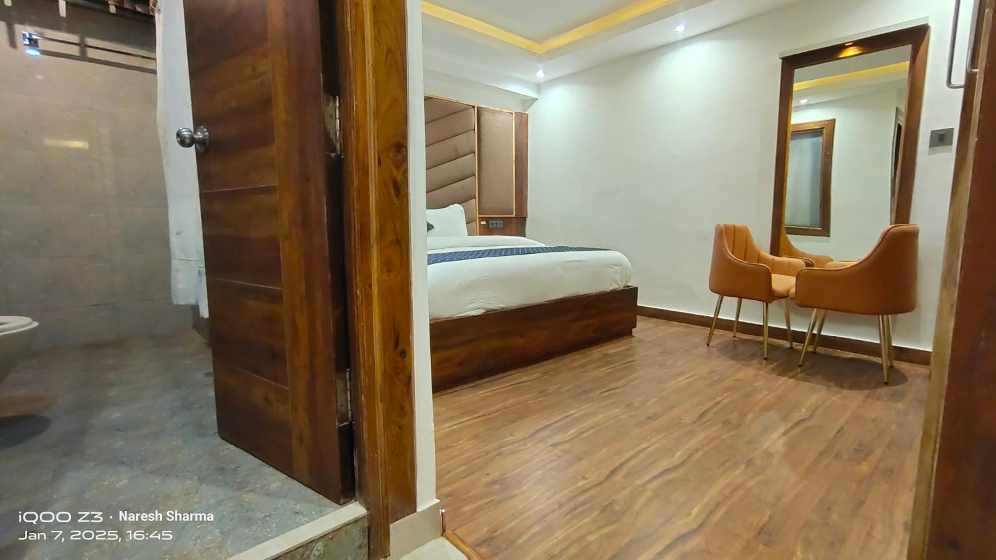 Mountain Zest- Simla Royale Near Mall Road Free Pickup From Railway Station Simla ภายนอก รูปภาพ